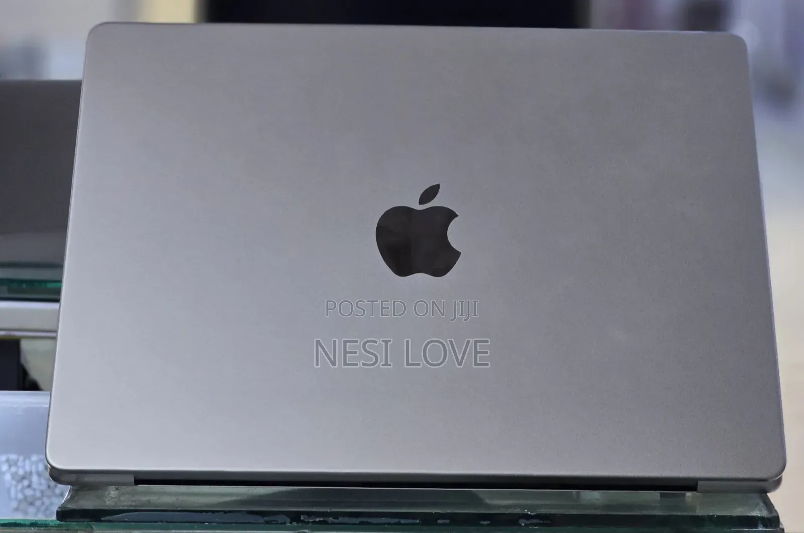 New Laptop Apple MacBook Pro 2021 M1 16GB SSD 1T