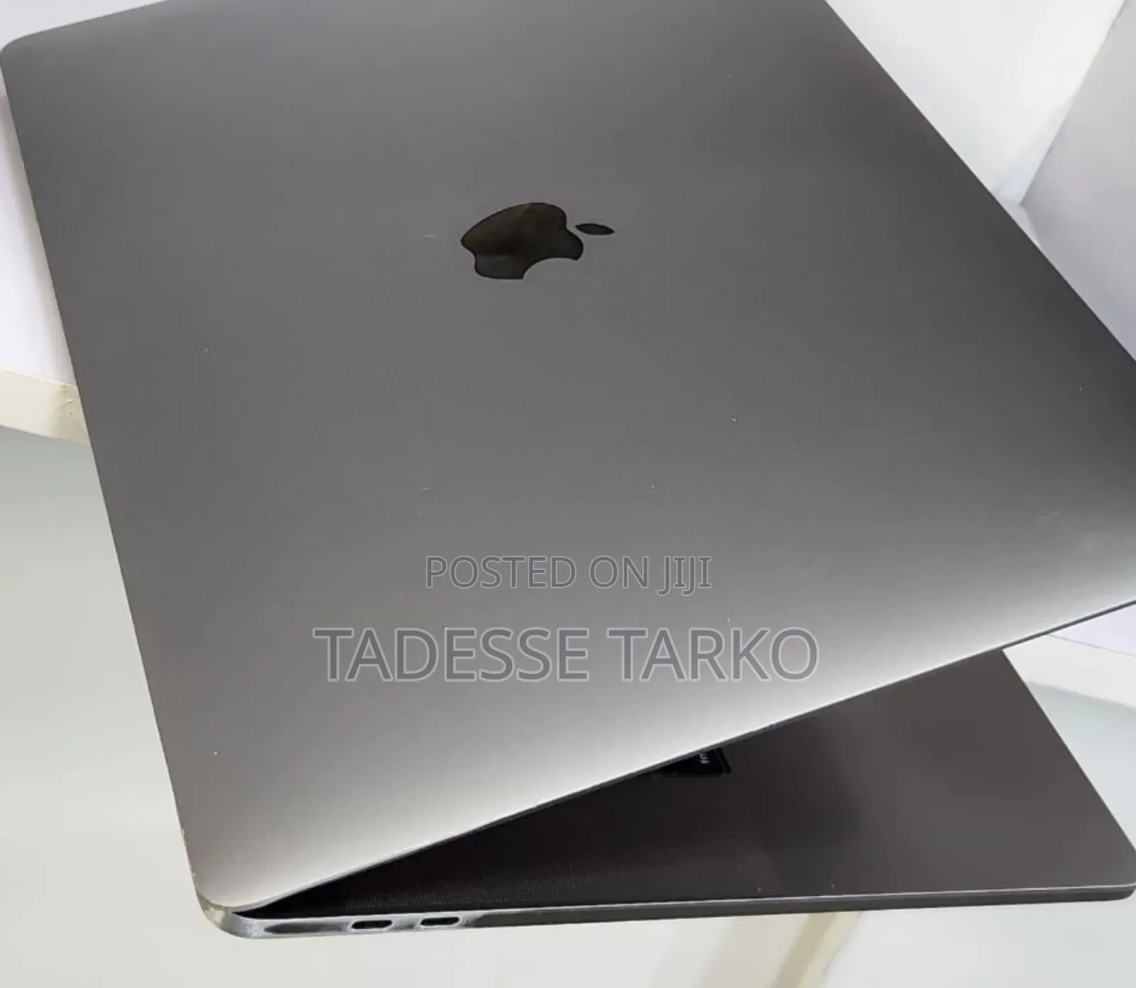New Laptop Apple MacBook Pro 2019 32GB Intel Core i9 SSD 512GB