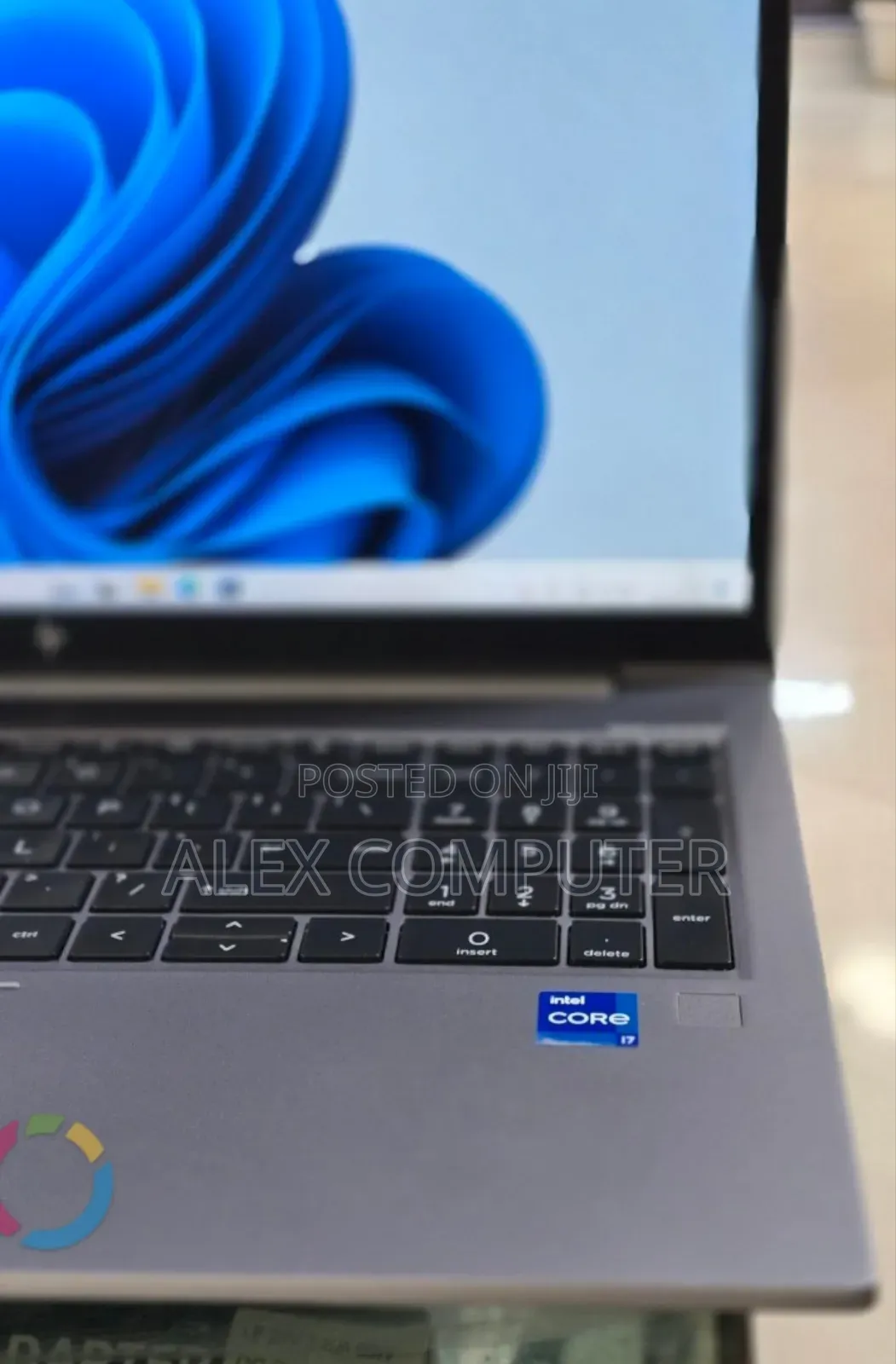 New Laptop HP ZBook Firefly G8 16GB Intel Core i7 SSD 512GB