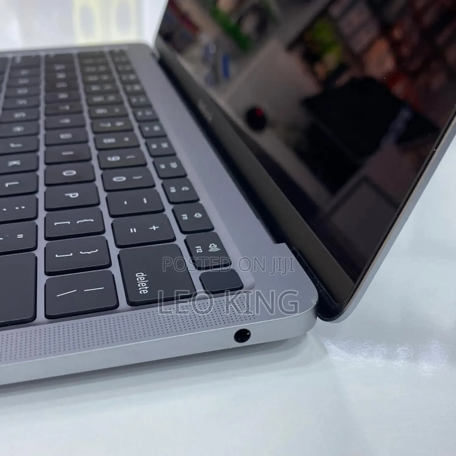 Laptop Apple MacBook 2020 8GB Intel Core i3 SSD 256GB