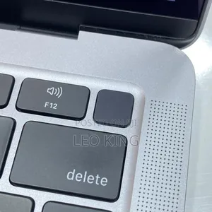 Laptop Apple MacBook 2020 8GB Intel Core i3 SSD 256GB