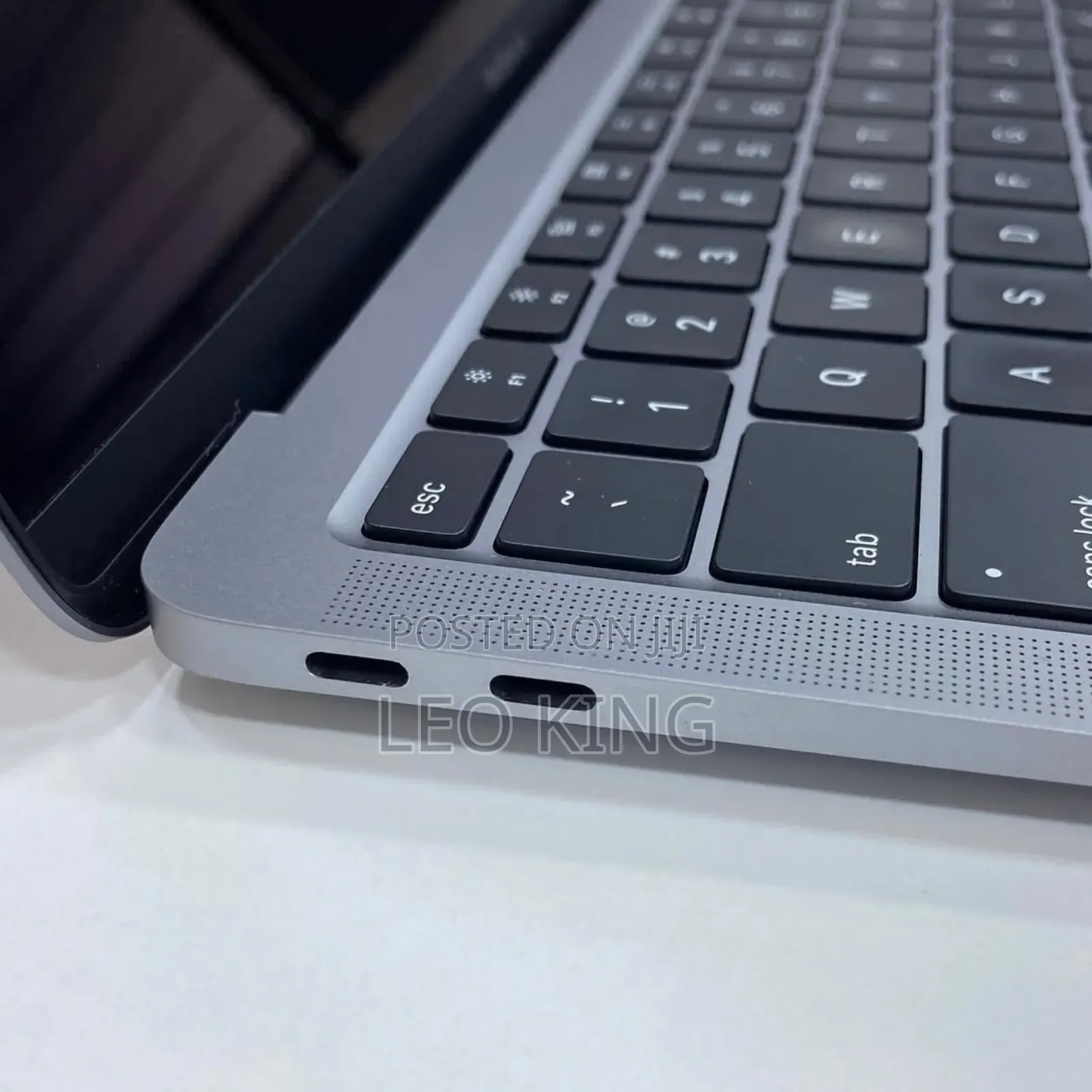 Laptop Apple MacBook 2020 8GB Intel Core i3 SSD 256GB