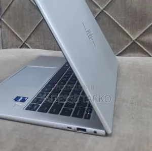 New Laptop HP EliteBook 840 G9 16GB Intel Core i7 SSD 512GB