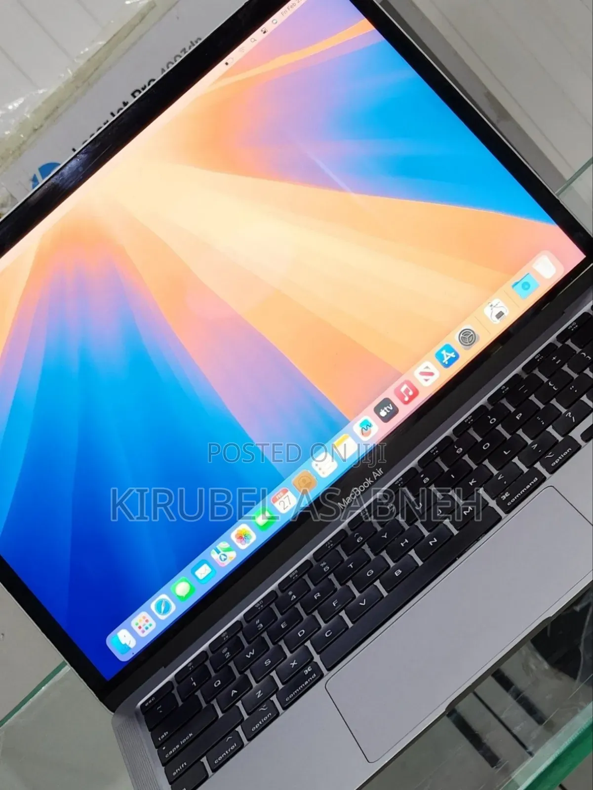New Laptop Apple MacBook Air 2020 8GB Intel Core i3 SSD 256GB