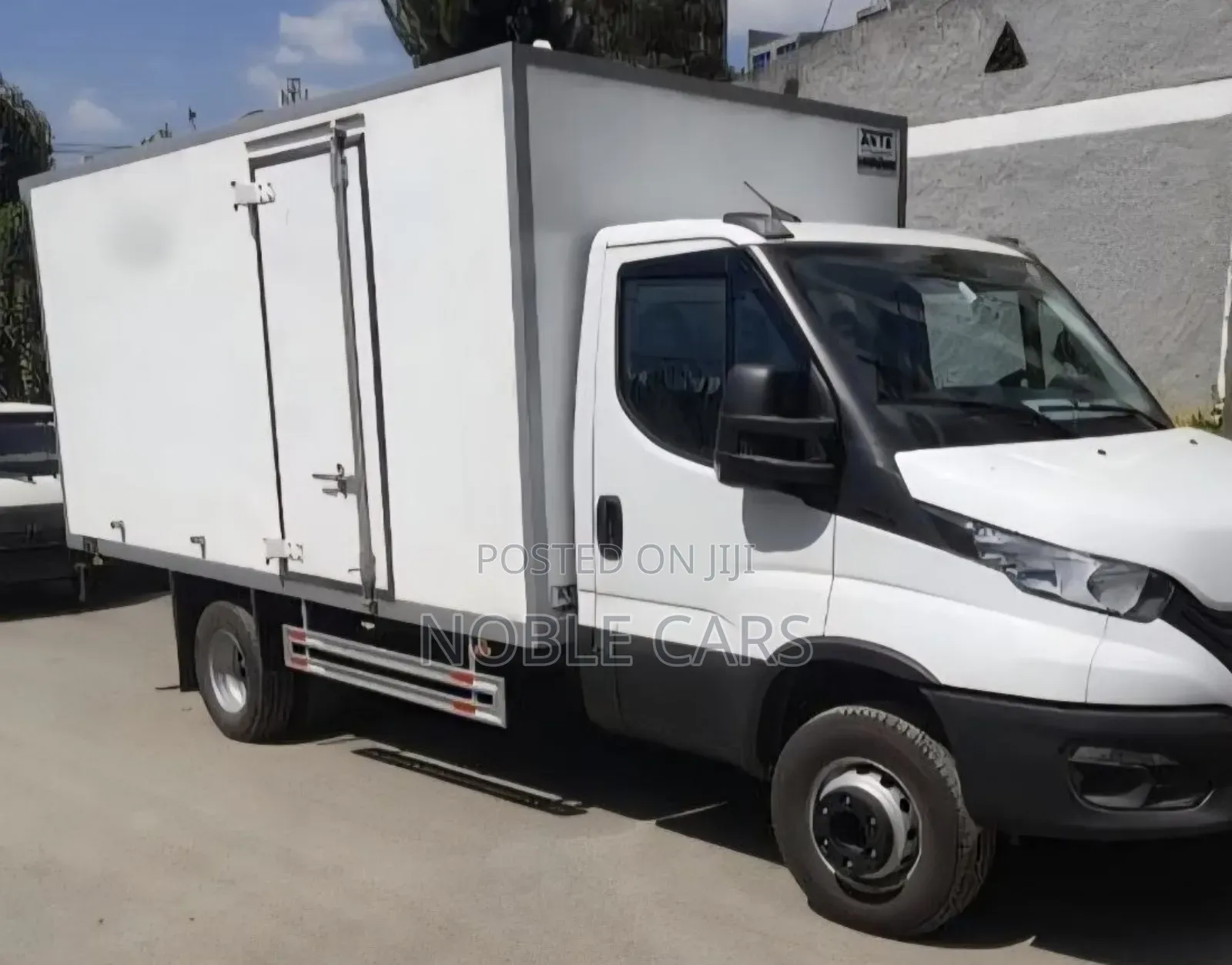 Iveco Daily Box Truck - 2023 ( ለጥፎ የቆመ)