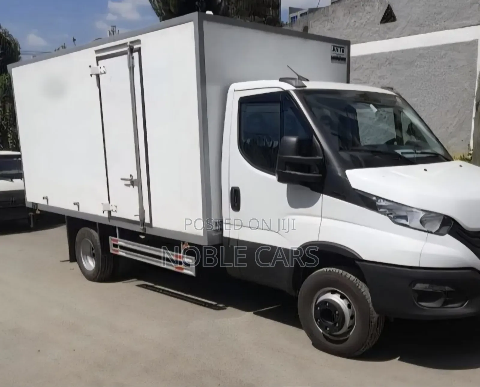 Iveco Daily Box Truck - 2023 ( ለጥፎ የቆመ)