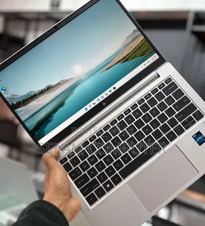 New Laptop HP 630 16GB Intel Core i7 SSD 512GB