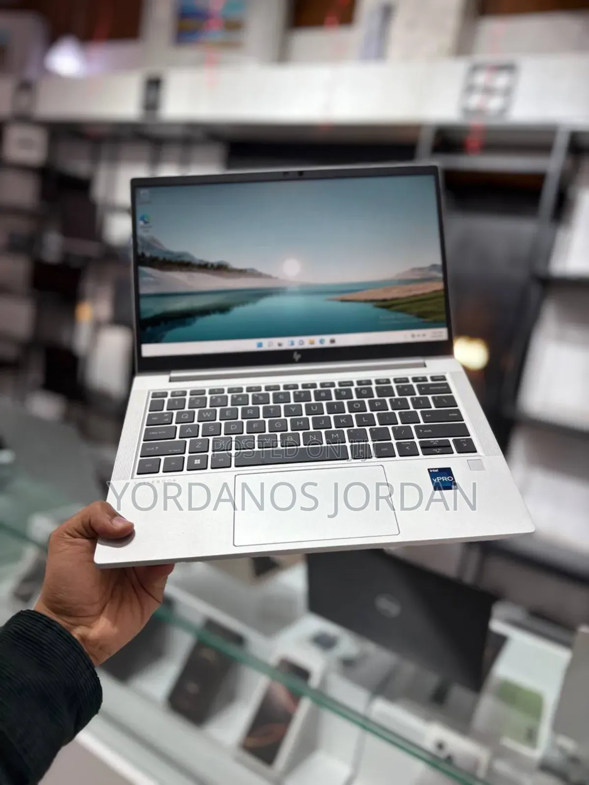 New Laptop HP 630 16GB Intel Core i7 SSD 512GB