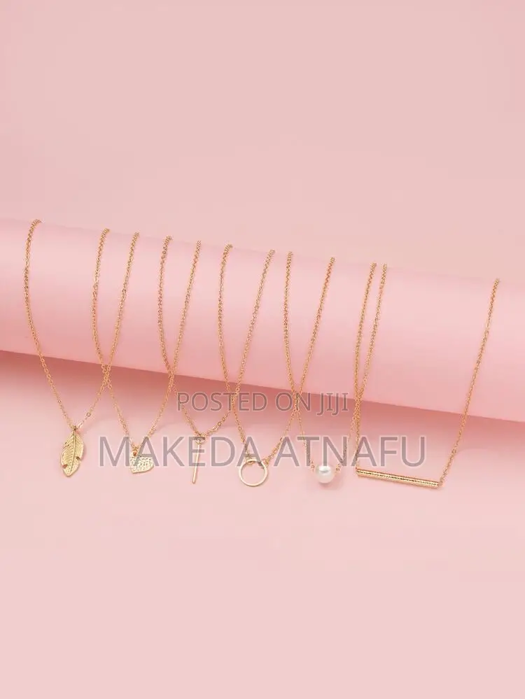 6 Pieces Necklaces