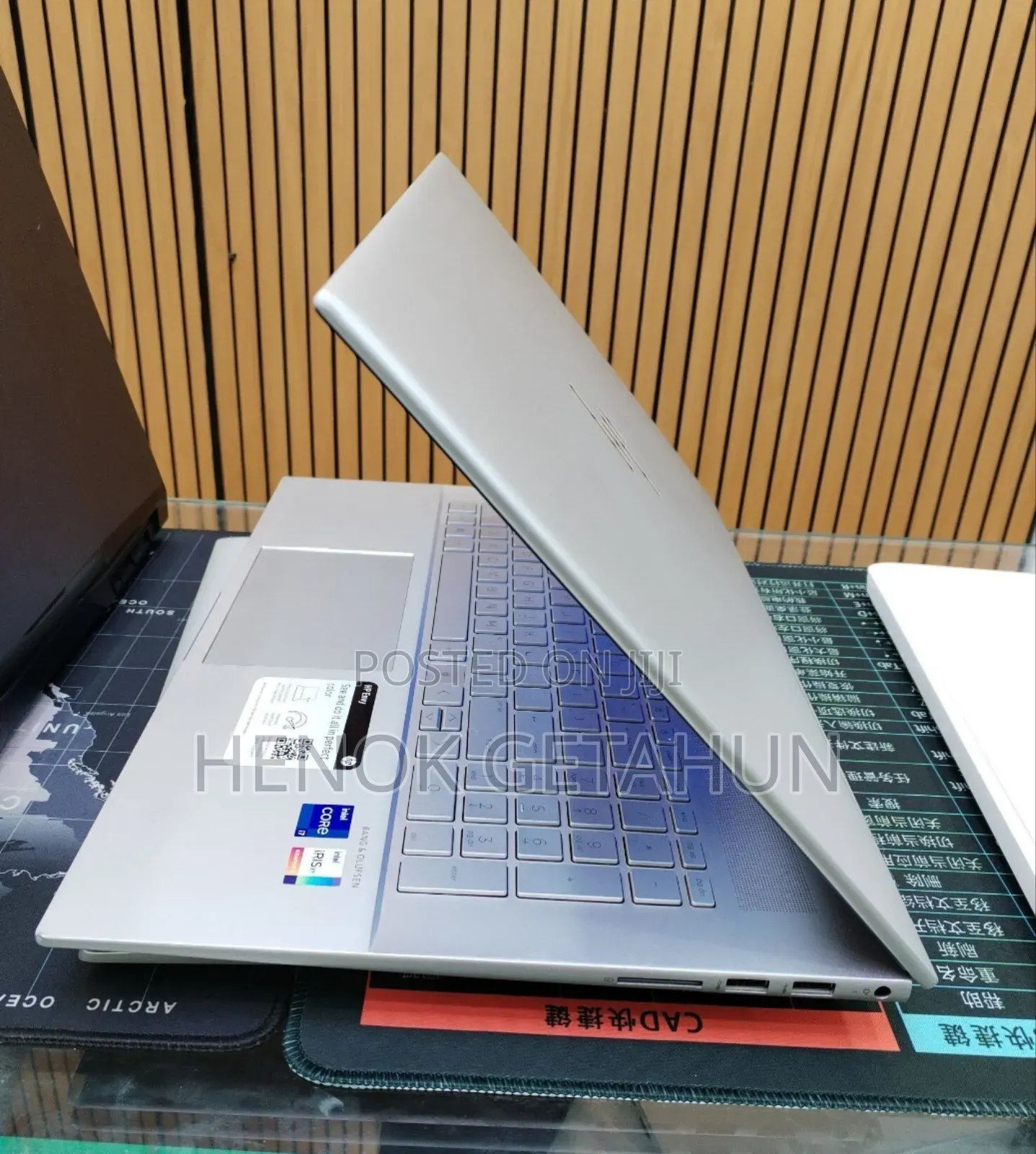 New Laptop HP Envy X360 12GB Intel Core i7 SSD 512GB