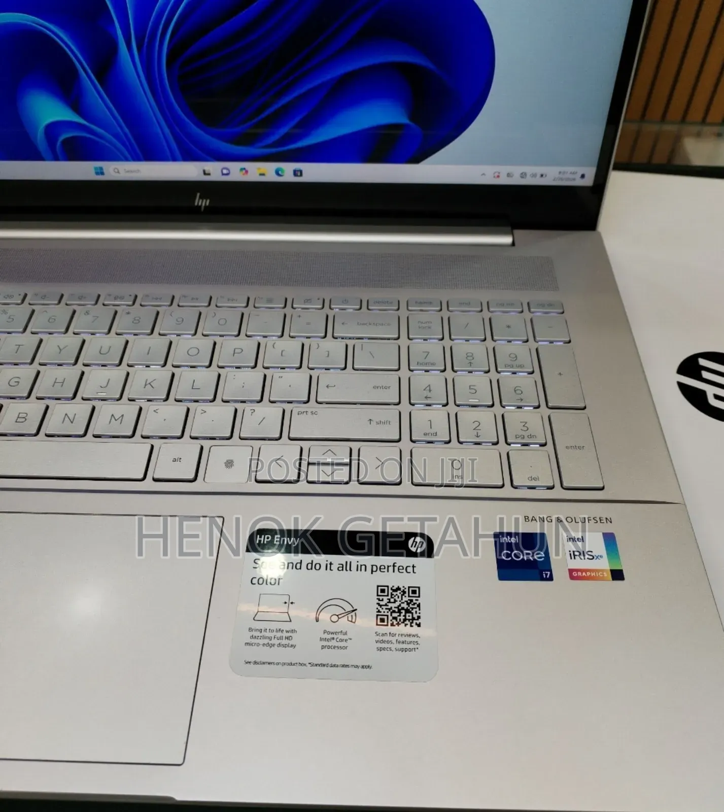 New Laptop HP Envy X360 12GB Intel Core i7 SSD 512GB