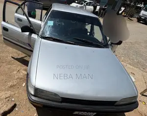 Toyota Corolla 1987 Silver