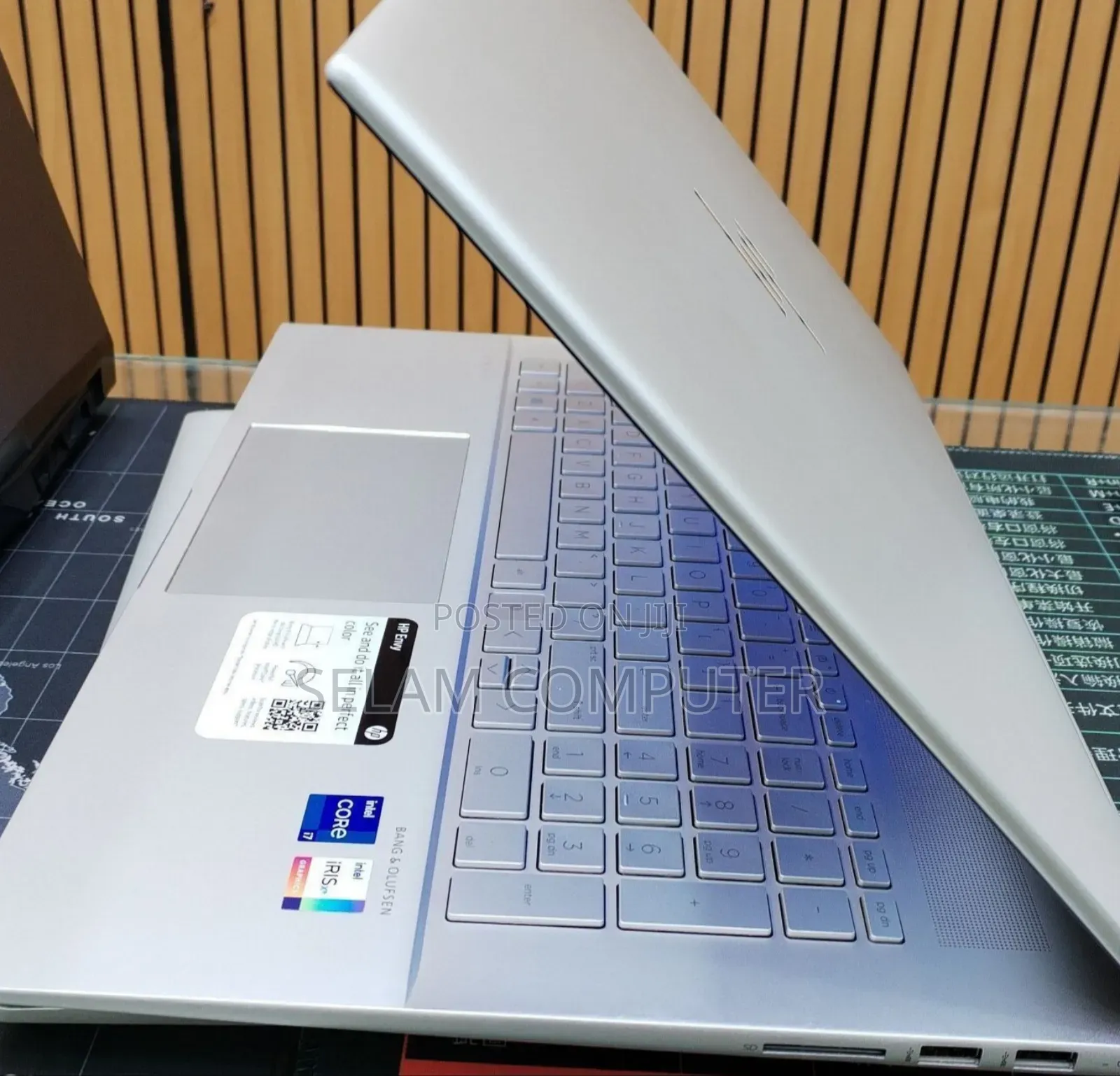 New Laptop HP Envy x360 12GB Intel Core i7 SSD 512GB