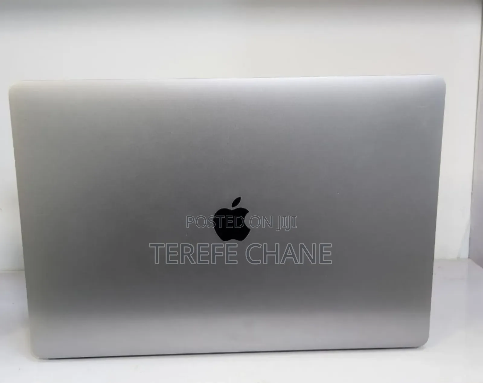 New Laptop Apple MacBook Pro 2018 32GB Intel Core i9 SSD 512GB