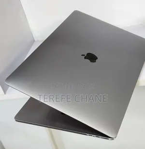 New Laptop Apple MacBook Pro 2018 32GB Intel Core i9 SSD 512GB