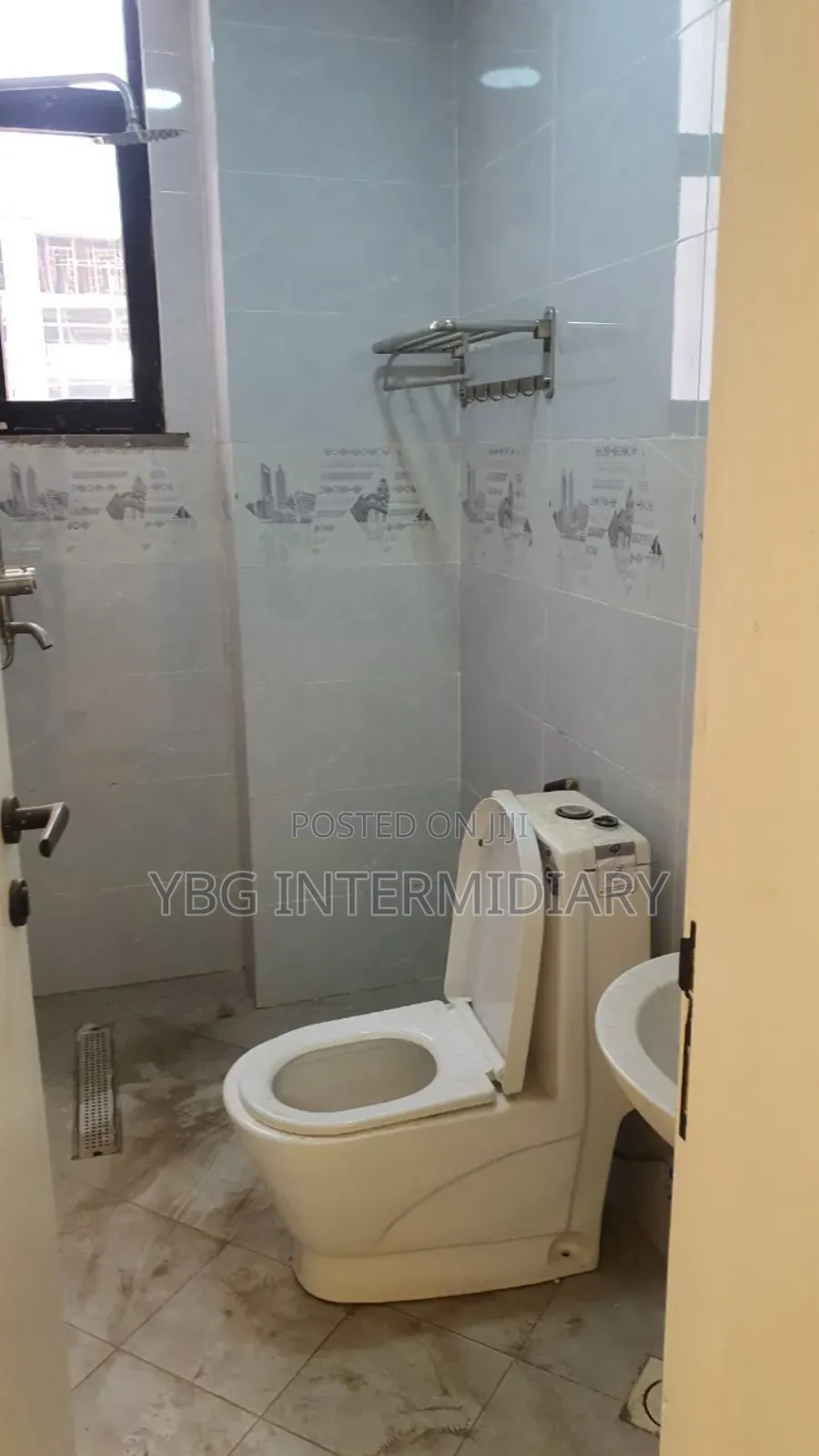 Furnished 3bdrm Apartment in Kibirdemena, Yeka for sale