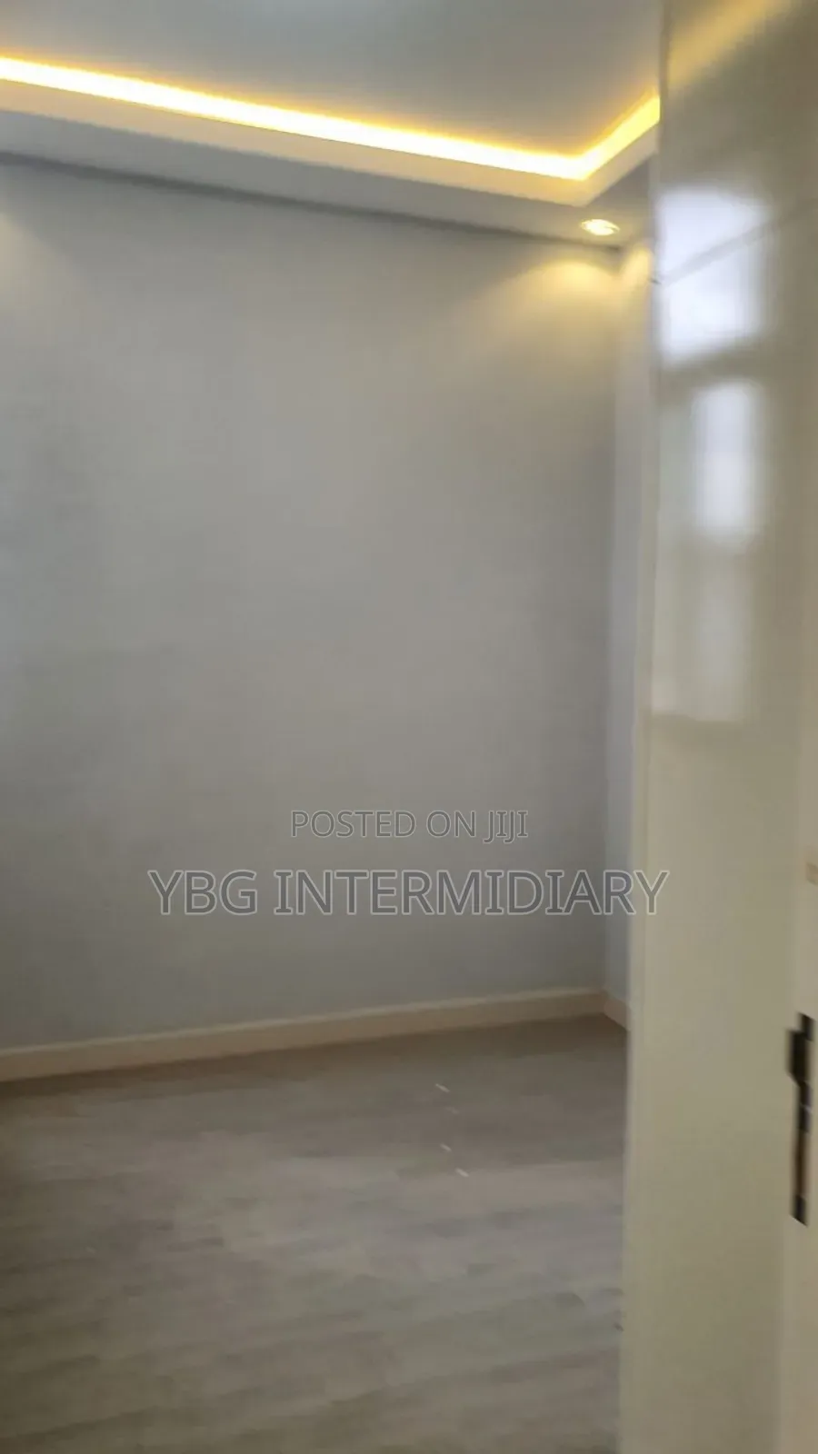 Furnished 3bdrm Apartment in Kibirdemena, Yeka for sale