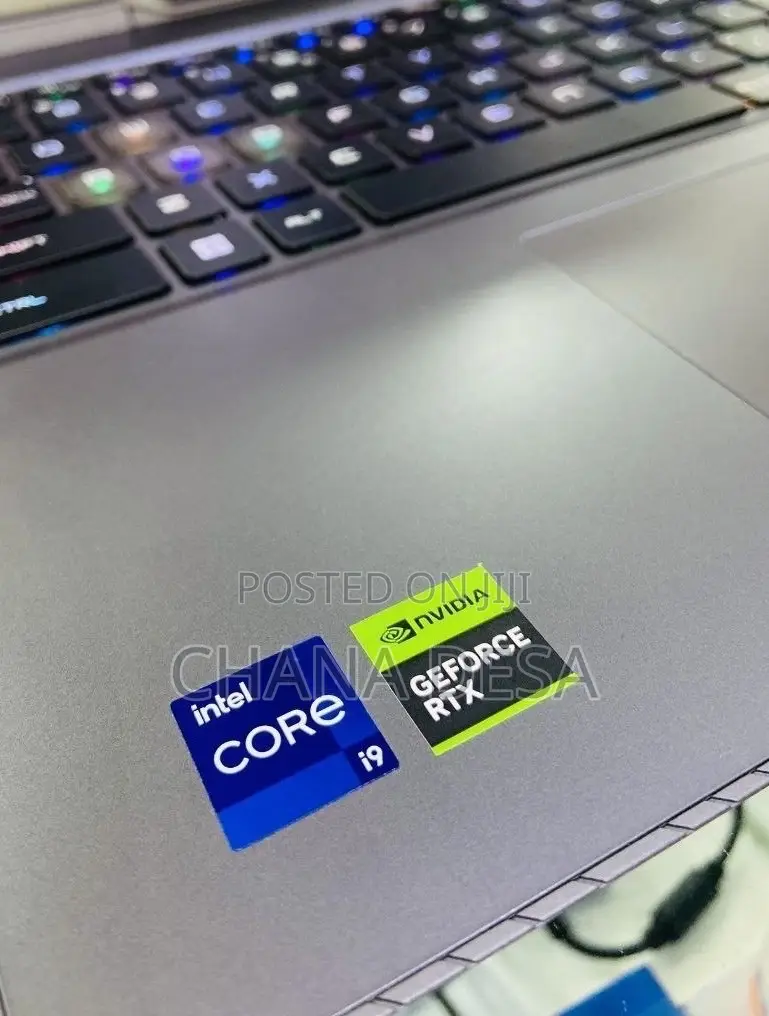 New Laptop MSI 32GB Intel Core i9 SSD 1T