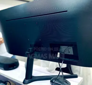 Samsung 32” Curved Monitor – Immersive Stylish Displ