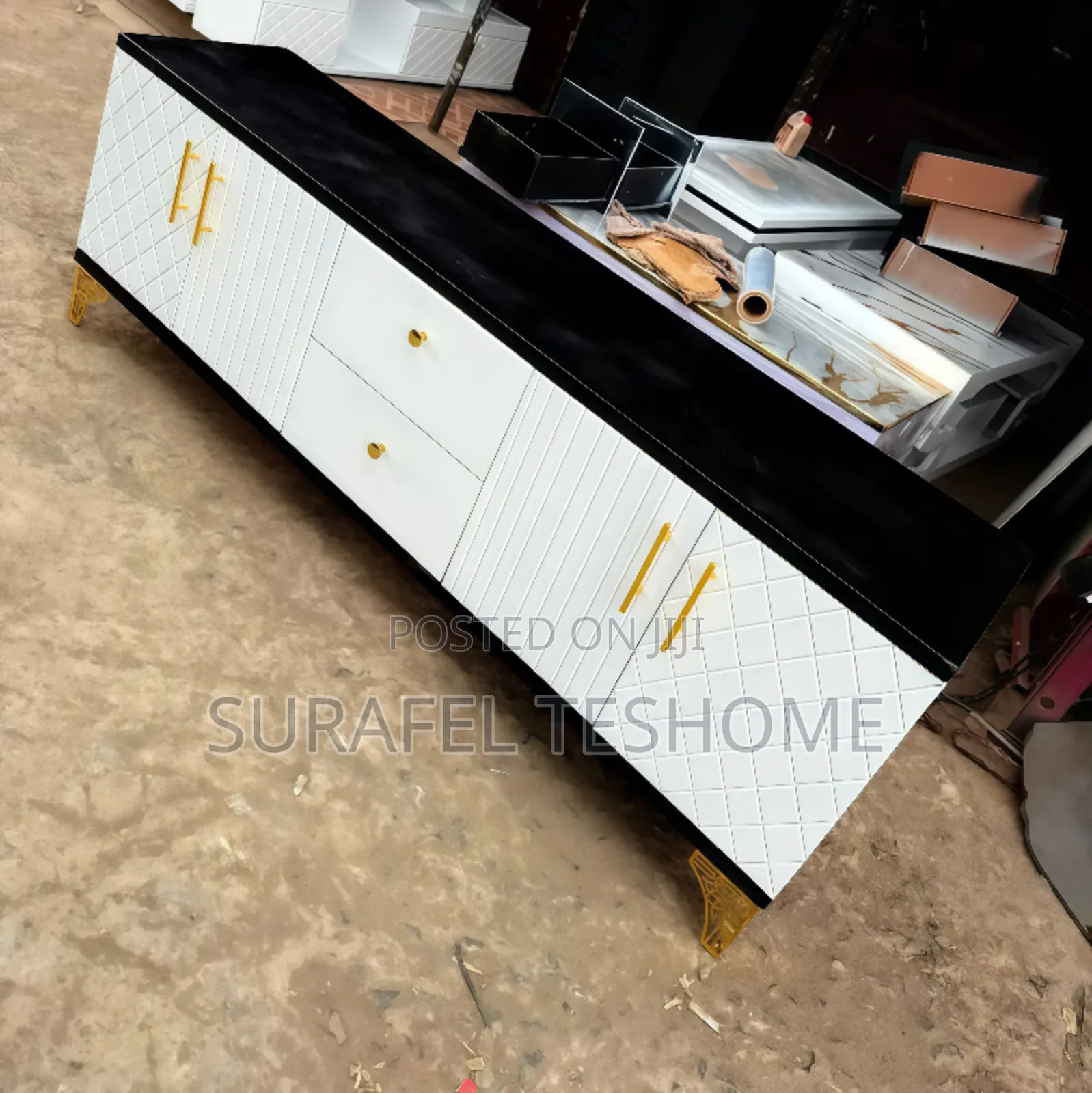 Luxury Tv Stand's - ቲቪ ስታንድ - Epoxy-Made Tv Stand