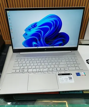 New Laptop HP Envy 17 12GB Intel Core i7 SSD 512GB