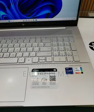New Laptop HP Envy 17 12GB Intel Core i7 SSD 512GB
