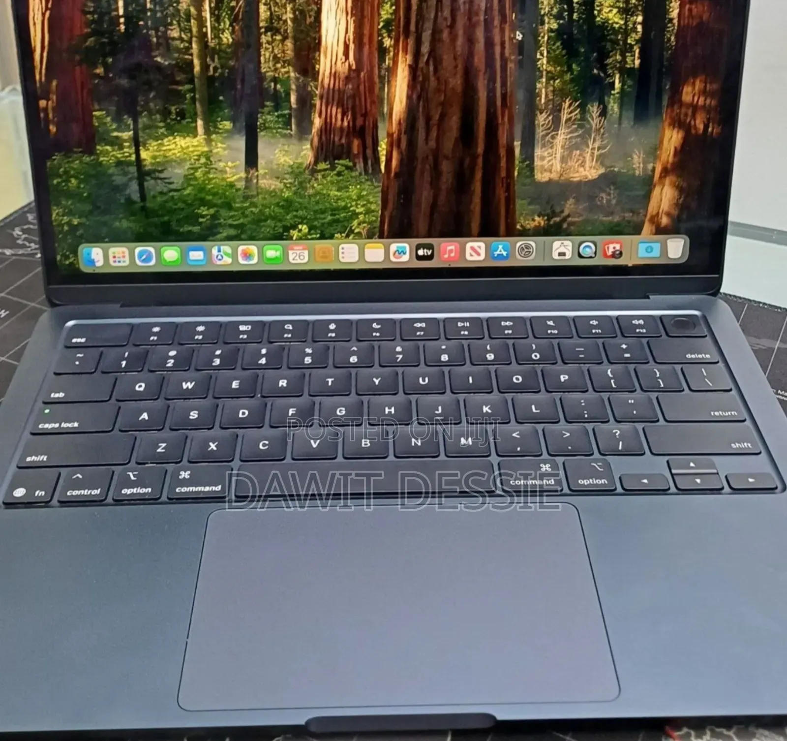 New Laptop Apple MacBook Air 2025 M4 13-inch 16GB Apple M4 SSD 256GB