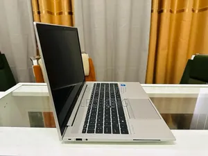 New Laptop HP EliteBook 850 G8 16GB Intel Core i5 SSD 512GB