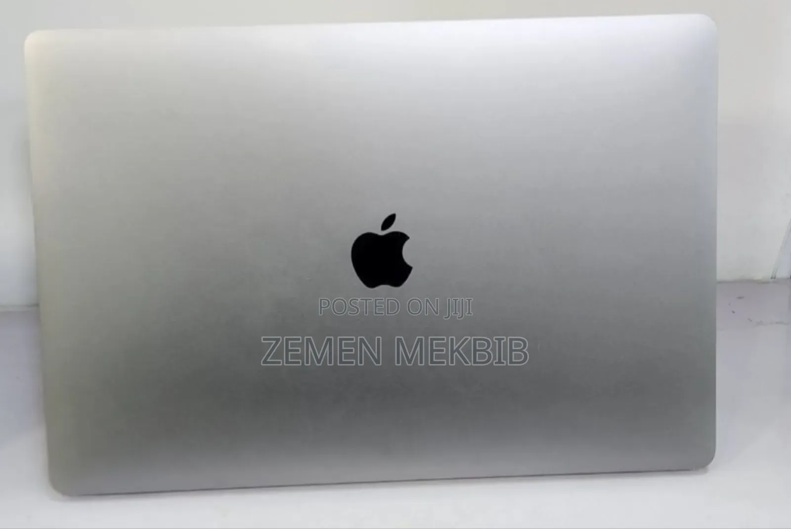 New Laptop Apple MacBook Pro 2018 32GB Intel Core i9 SSD 512GB