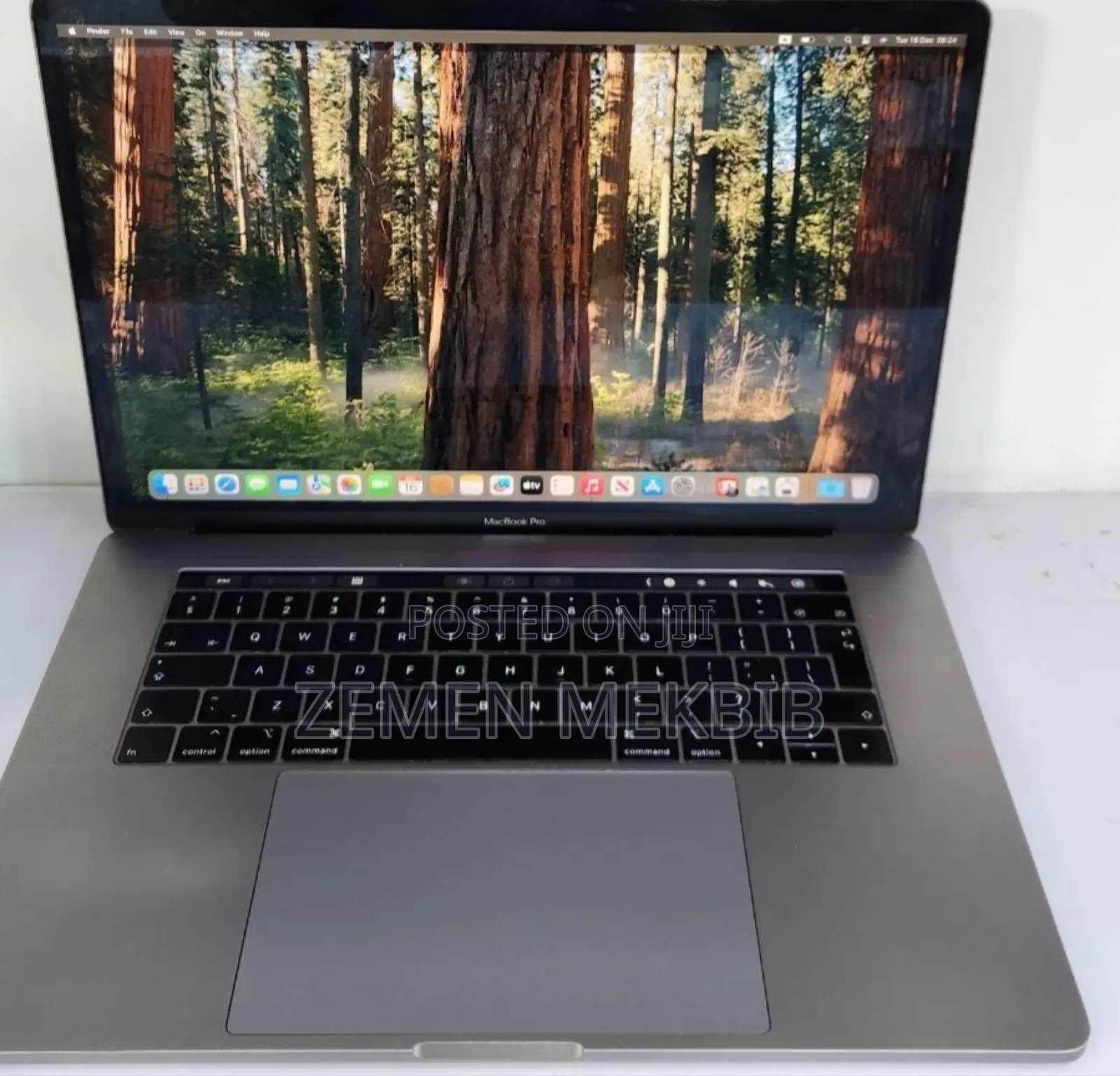 New Laptop Apple MacBook Pro 2018 32GB Intel Core i9 SSD 512GB