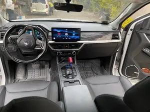 New Sinotruk Howo 2025