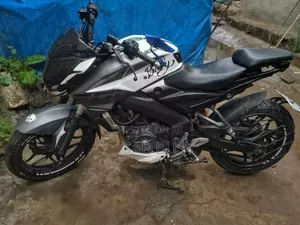 TVS Apache 180 RTR 2019 White