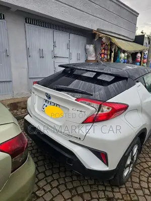Toyota C-HR 2021 White