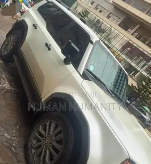 Toyota Land Cruiser 2024 White