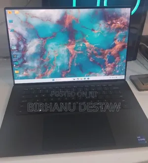 New Laptop Dell XPS 15 16GB Intel Core i7 SSD 512GB