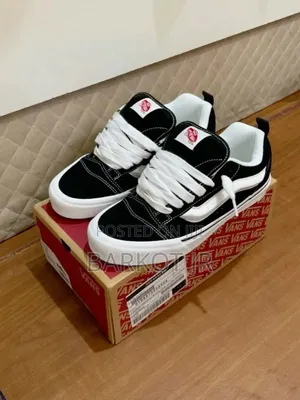 Vans Knu Skool