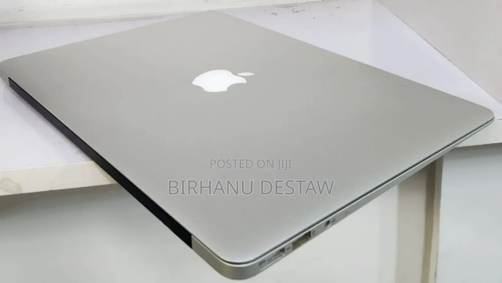 New Laptop Apple MacBook 2015 8GB Intel Core i5 SSD 128GB