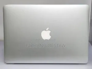 New Laptop Apple MacBook 2015 8GB Intel Core i5 SSD 128GB