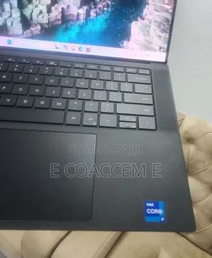 New Laptop Dell 16GB Intel Core i7 SSD 512GB