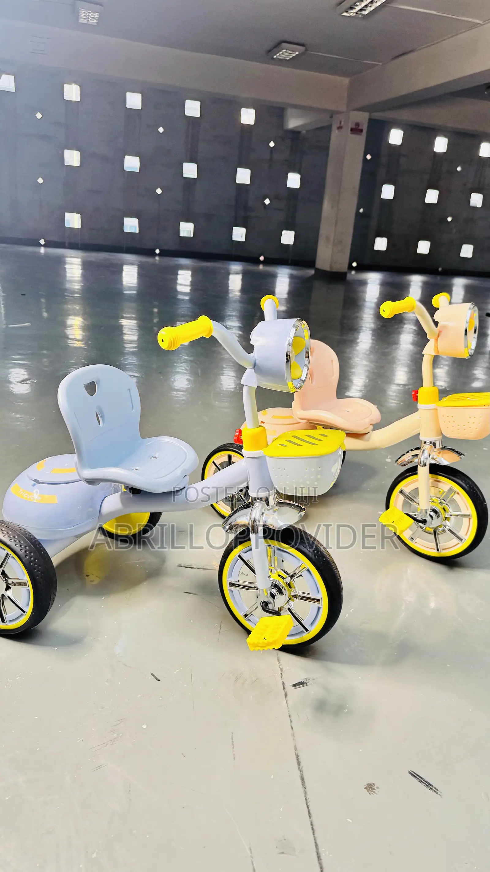 Kids Tricycle With Musical Ride-on Pedal Bike for 2-6 Years