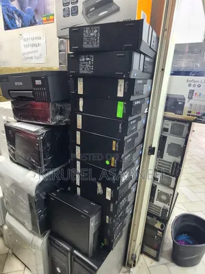 Desktop Computer Dell OptiPlex 3050 4GB Intel Core i5 HDD 500GB