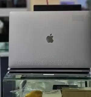 New Laptop Apple MacBook Pro 2017 16GB Intel Core i7 SSD 512GB