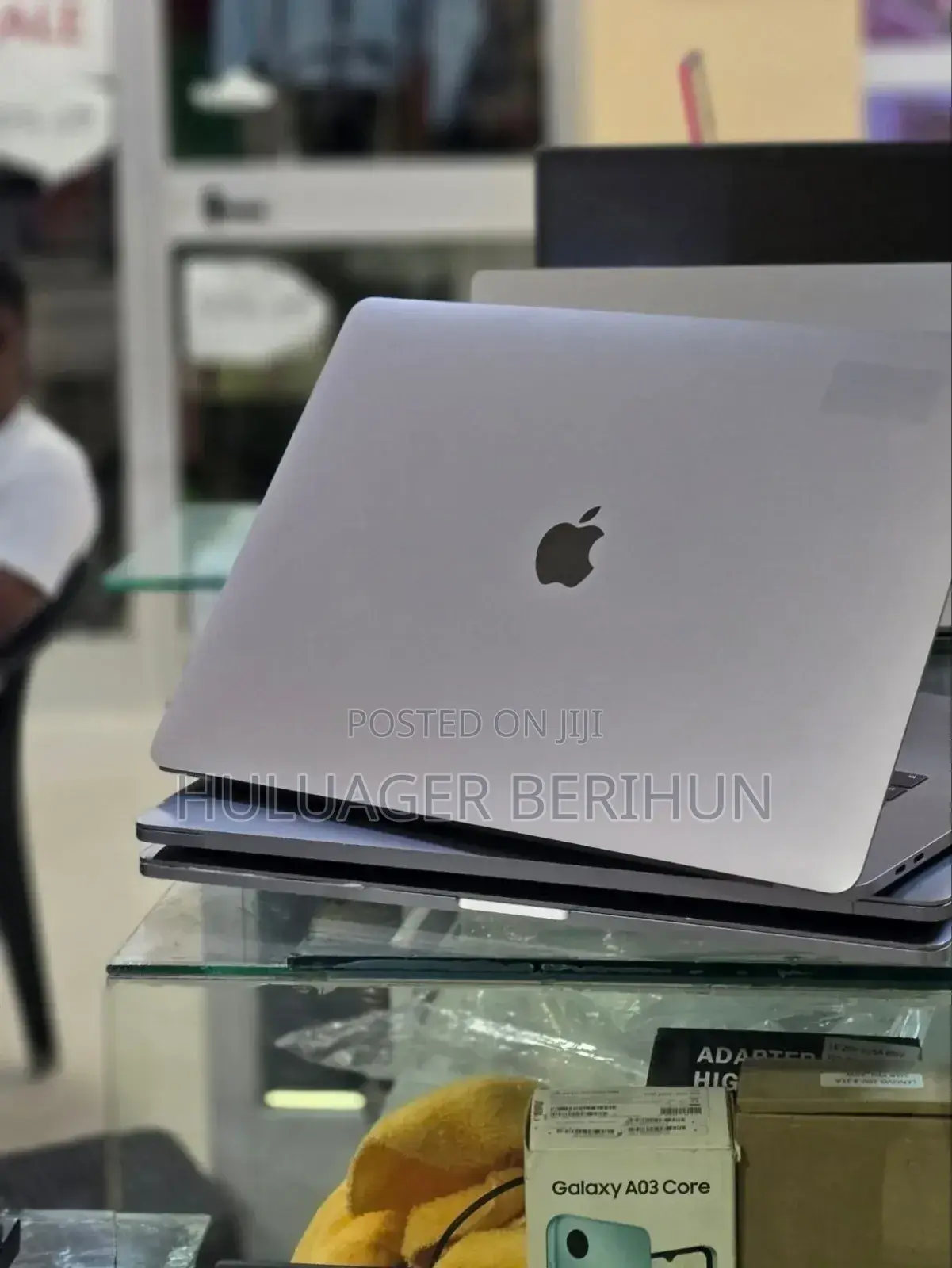 New Laptop Apple MacBook Pro 2017 16GB Intel Core i7 SSD 512GB