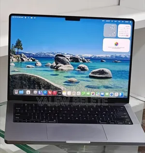 New Laptop Apple MacBook Pro 8GB SSD 512GB