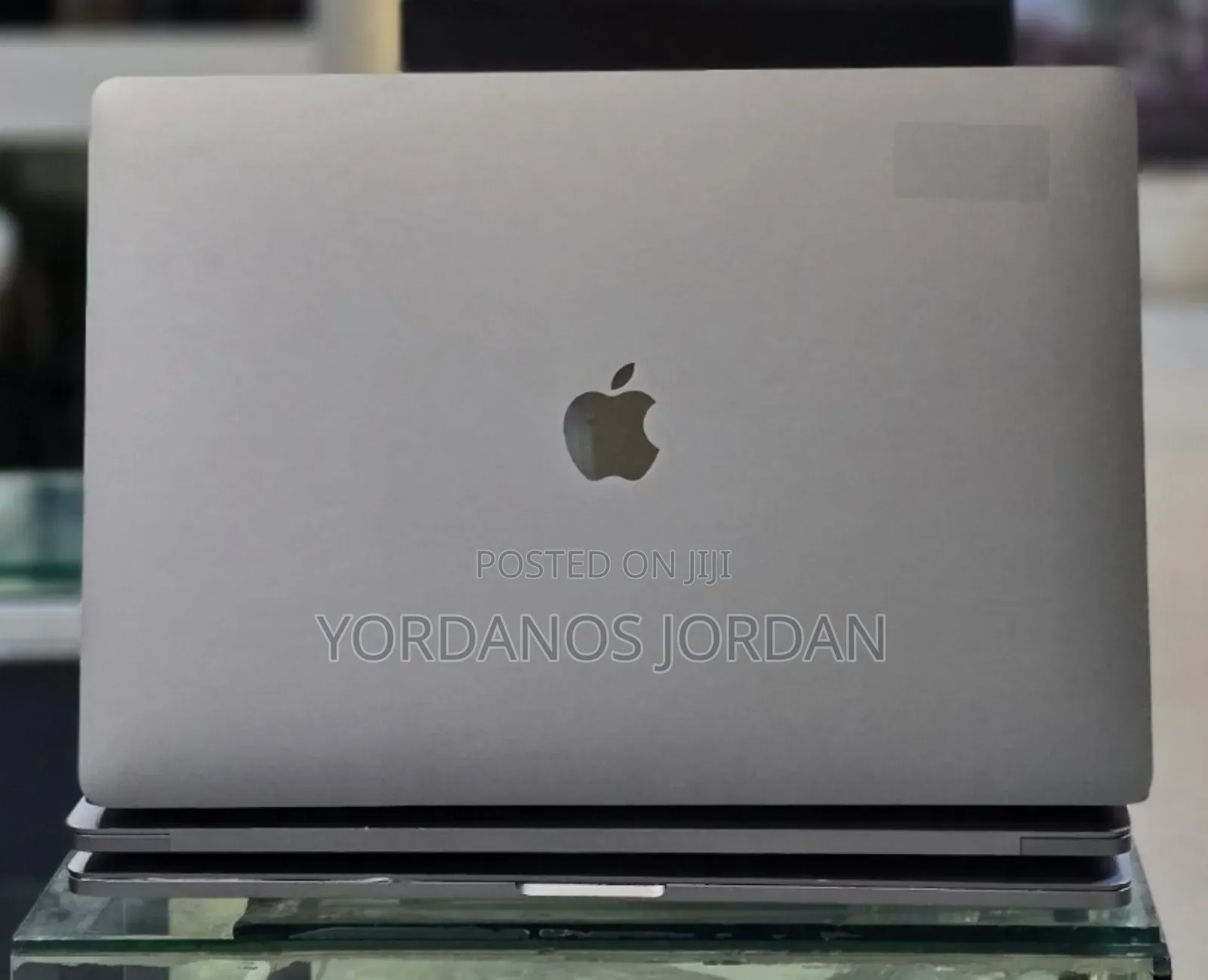 New Laptop Apple MacBook Pro 2017 16GB Intel Core i7 SSD 512GB