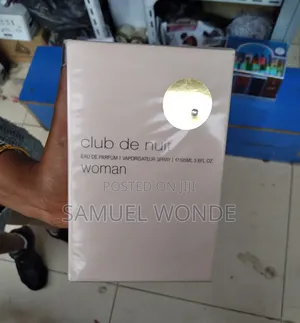 Club De Nuit Woman