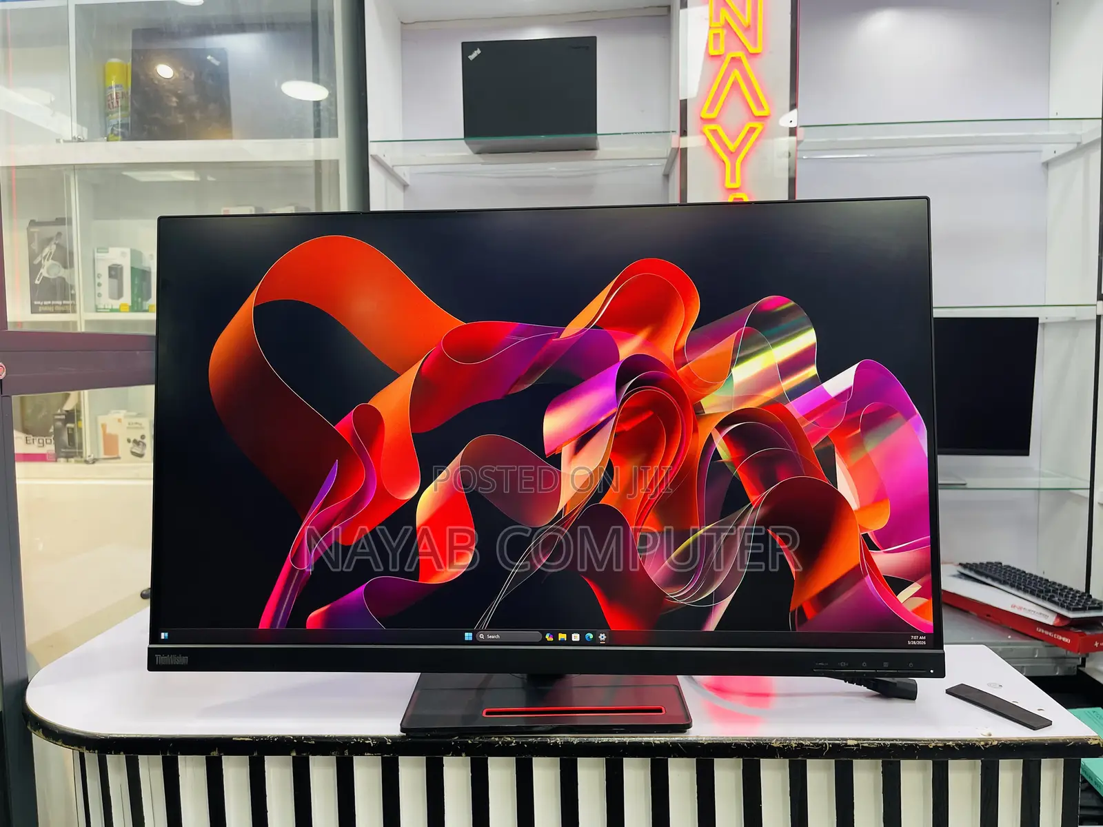 Lenovo 32” Monitor