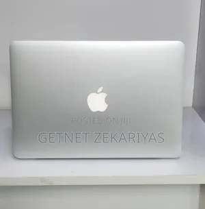 New Laptop Apple MacBook Pro 2015 16GB Intel Core i7 SSD 512GB