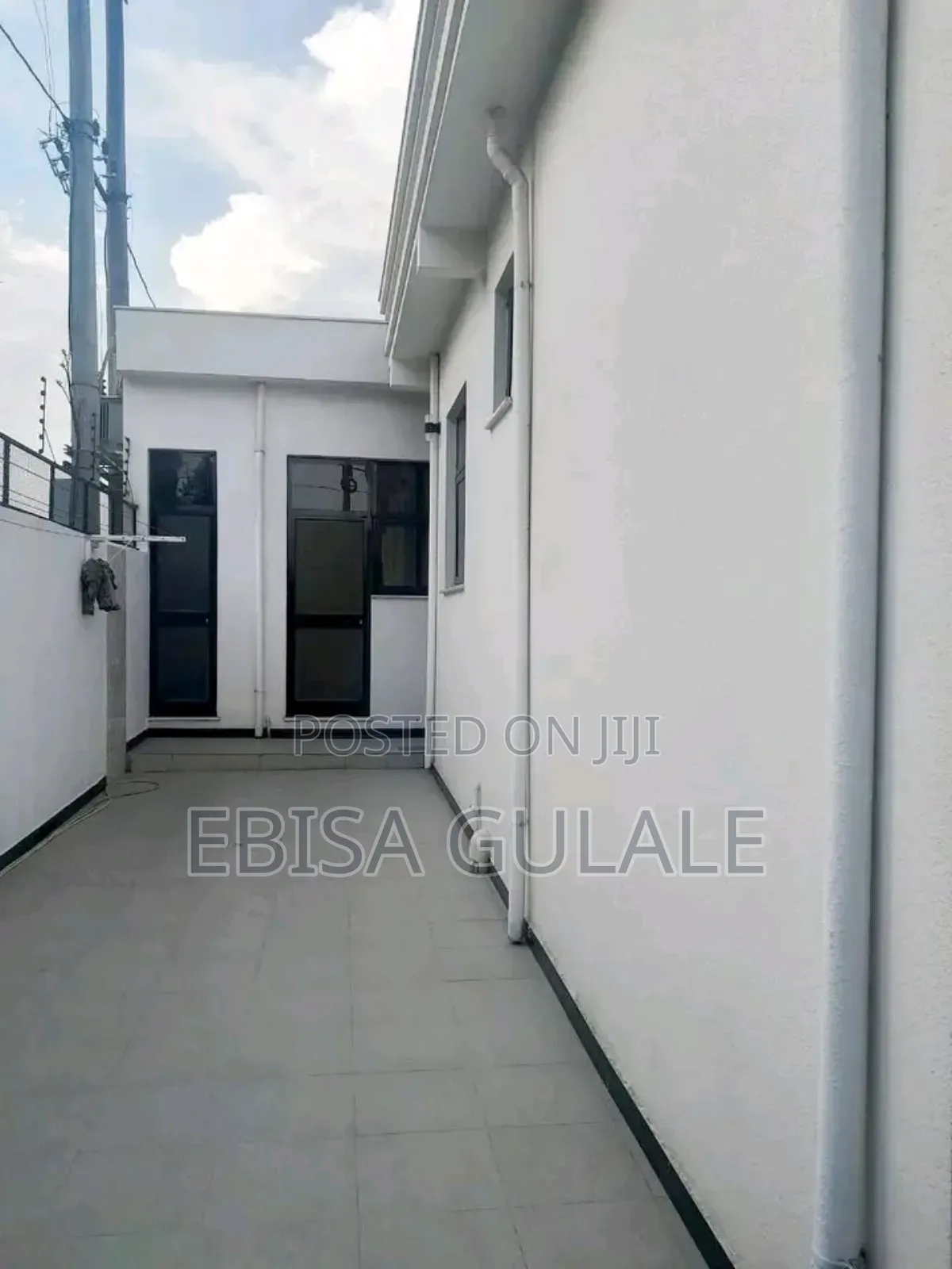 Furnished 4bdrm Farm House in Yeka for sale