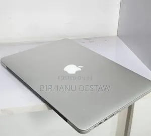 New Laptop Apple MacBook Pro 2015 16GB Intel Core i7 SSD 512GB